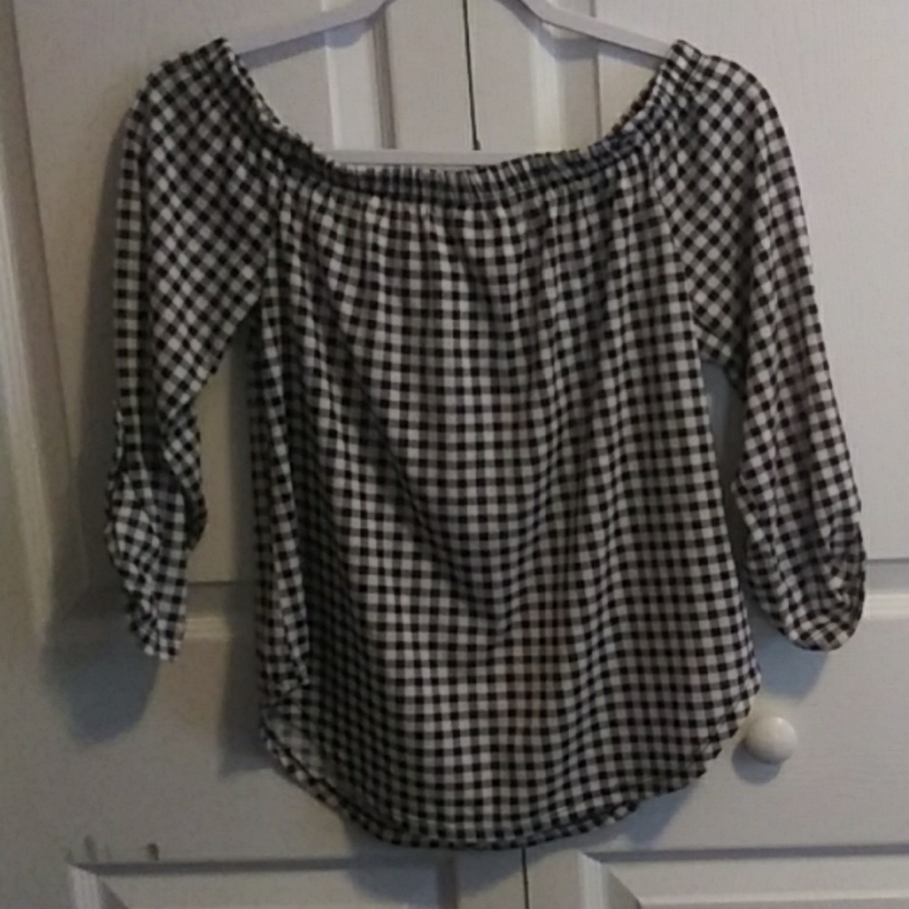 🌹Woman Blouse🌹 - Picture 2 of 5